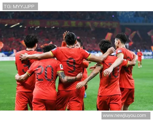 巴拉圭后卫失误助攻韩国严智星抽射破门取得领先